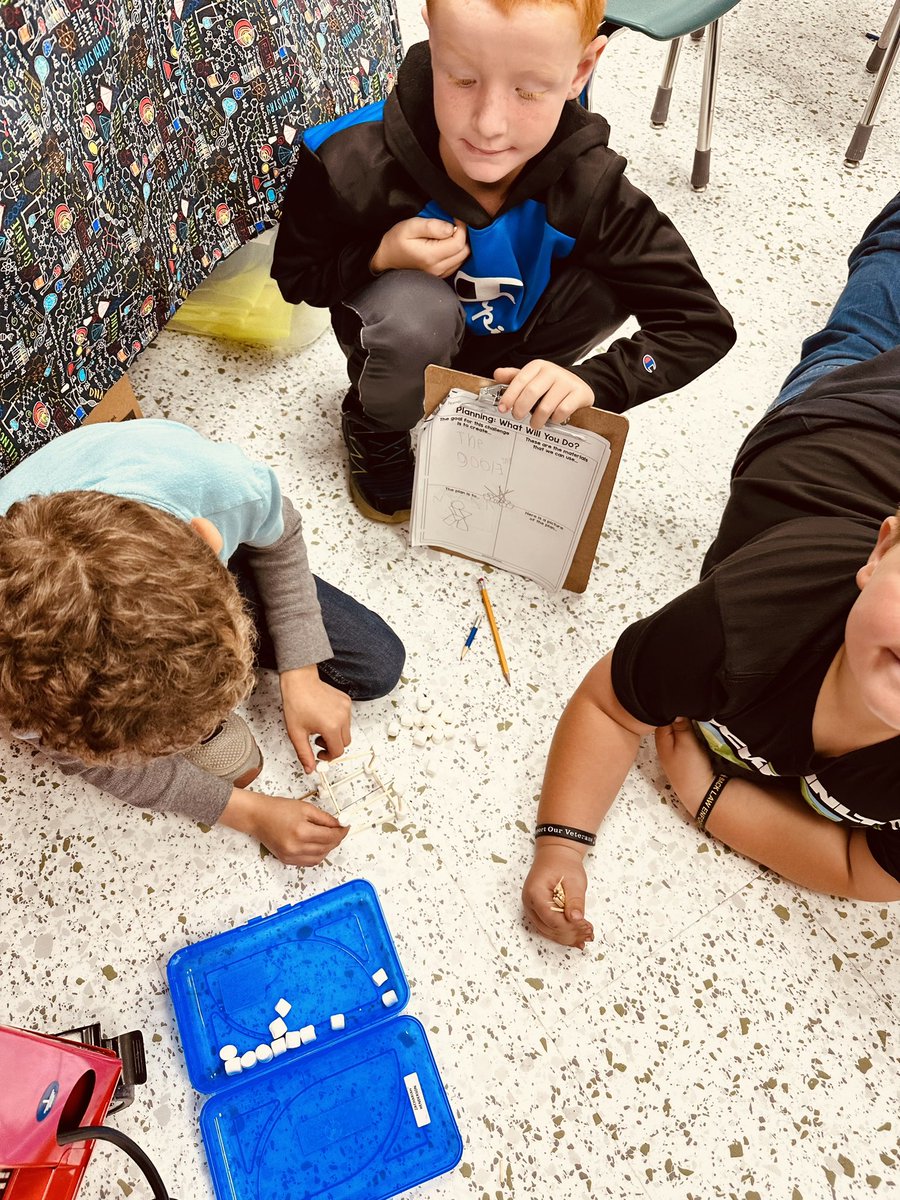 Collaboration was in full force with our marshmallow towers! I introduced the Engineering Process using critical thinking within  teams, & they loved it!  Many employers value soft skills. We’re becoming future ready!#ZepSTEM  #@NobleLocal_SD @AppSTEMCollab @OSLN #MyOhioClassroom