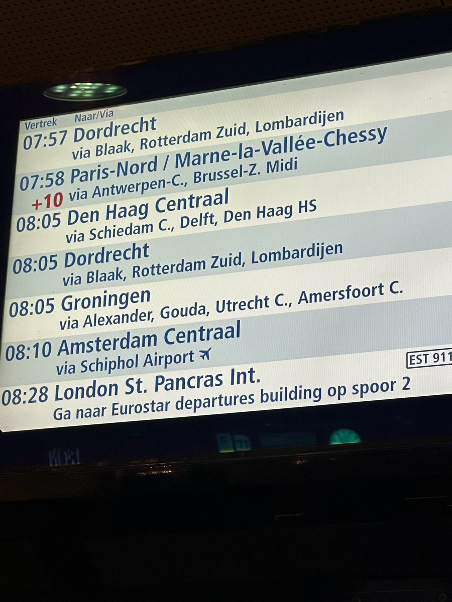 Eva35P's tweet image. Daar gaan we weer! #vertraging #marnelavallee #thalys @thalys_nl