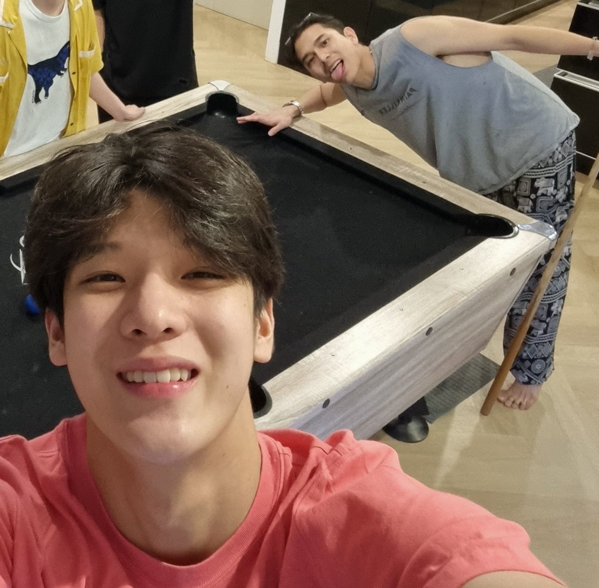 jimmy_jimmoi's tweet photo. สุขสันต์วันคล้ายวันเกิดพี่ชายหล่อเท่ ผมอยากให้คุณมีความสุขและได้ทำสิ่งที่อยากทำ มีงานเยอะๆ ได้ทำงานที่คุณชอบทำ อยากให้โลกใบนี้ใจดีกับคุณมากขึ้นทุกปีๆ ใช้ชีวิตอย่างมีความสุขในทุกๆวัน ได้กินของที่ชอบและไม่ปวดหลัง 🤍 
 
@tommysittichok
#TOMMY28thBirthday https://t.co/kmFk2Wz82V