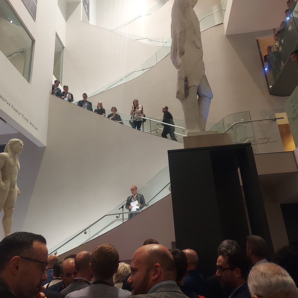 ClarisaSurgeon's tweet photo. AUGIS drinks at the majestic Ashmolean museum! World class UGI nurses, CNS and dieticians that I have had the honour and privilege to work with! @OxfordUpperGI @maynard_nick @mrrichowen @JessBudd2 @LizWardRD #AUGIS2023 https://t.co/RoBT5hw2cD