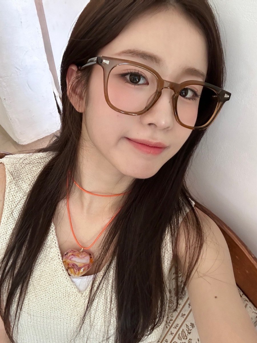 WOOAH_HM's tweet photo. [#우연]
와우~ 행복한 추석 보내요🌕💝
보름달 보고 소원도 빌고! 사랑하는 사람들과 즐거운 시간 많이 보냈으면 좋겠고 저랑도 조만간 봐요💟

#wooah #우아 #WOOYEON https://t.co/boQHAiZUTZ