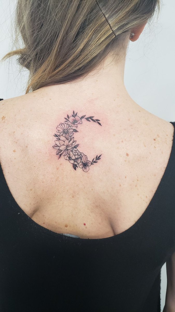 Tourellestattoo's tweet photo. Tattoo @ekis_ink

#tourellestattoo #tourellesdauphine #ttp45 #orleans #tattooorleans #tattooshop #orleanstattoo #tatouageorleans #orleansmetropole #orleanstatouage #tatouage #tatuaje #tattoo #instatattoo #tattoooftheday #tattooing  #tattooartist  #tattooart https://t.co/SdiKgMQze4