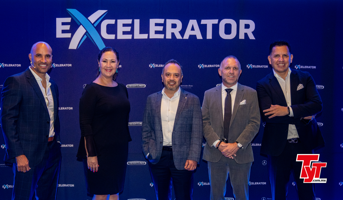 revistatyt's tweet image. Daimler Truck México presenta #Excelerator, una avanzada plataforma en línea para la venta de partes tanto de unidades @FreightlinerMex como de @MBenzBusesMx, que promete ser un #gamechanger para la industria del autotransporte. 

A un click de distancia en un navegador web,