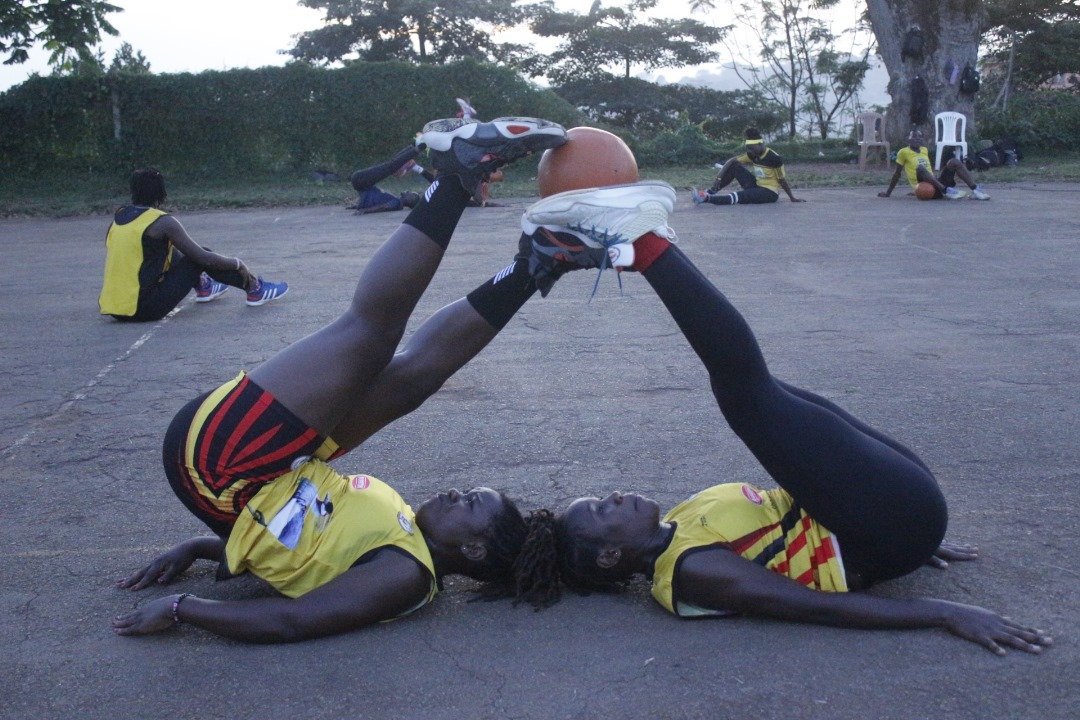 ShakiraNassaka's tweet photo. When training with your friend, you not only feel more motivated, but youโll get a boost of energy as a byproduct. As you train, a competitive spirit may develop between you, allowing you to push your limits further.ย #NassakaShakira #NicNetballClub #Netball #SheCranesNetball https://t.co/entRhEF8wy