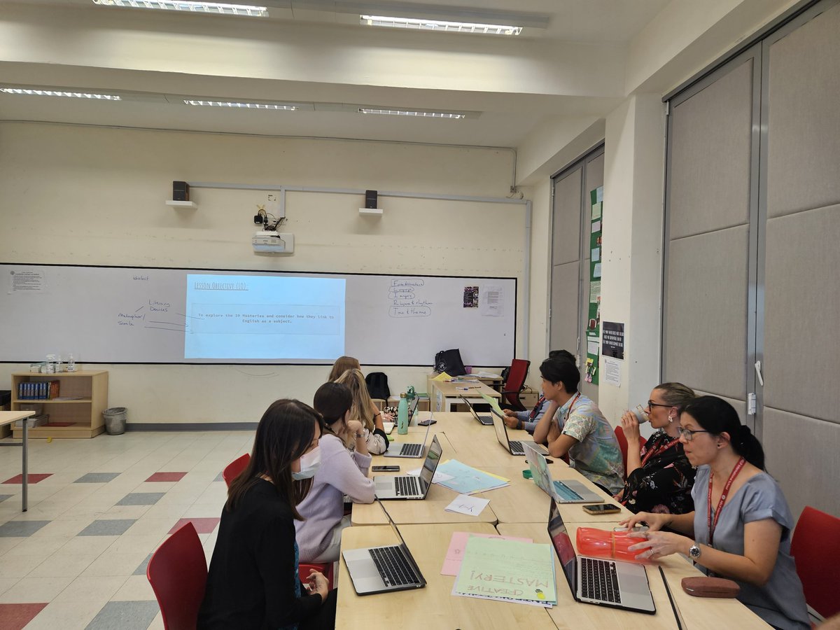 HISEnglish's tweet image. Ms Errin shared how to integrate masteries in our English classes and we had a look at wonderful posters they created! #masteries #HIS_learning