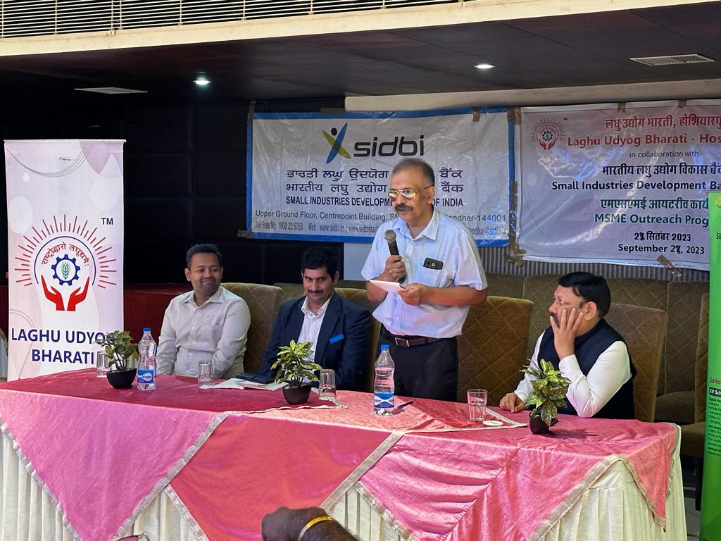 lubindia's tweet photo. Great insights at the #LaghuUdyogBharati #Hoshiarpur meeting! 
SIDBI shared valuable info on #MSMEschemes, while Havells Solar Division presented #innovative Rooftop #Solar solutions. 
The engaging Q&A sessions truly enriched the discussion.
@LubPunjab @sidbiofficial

#LUBHoshiarpur #MSME #SolarEnergy #SIDBI #HavellsSolarDivision