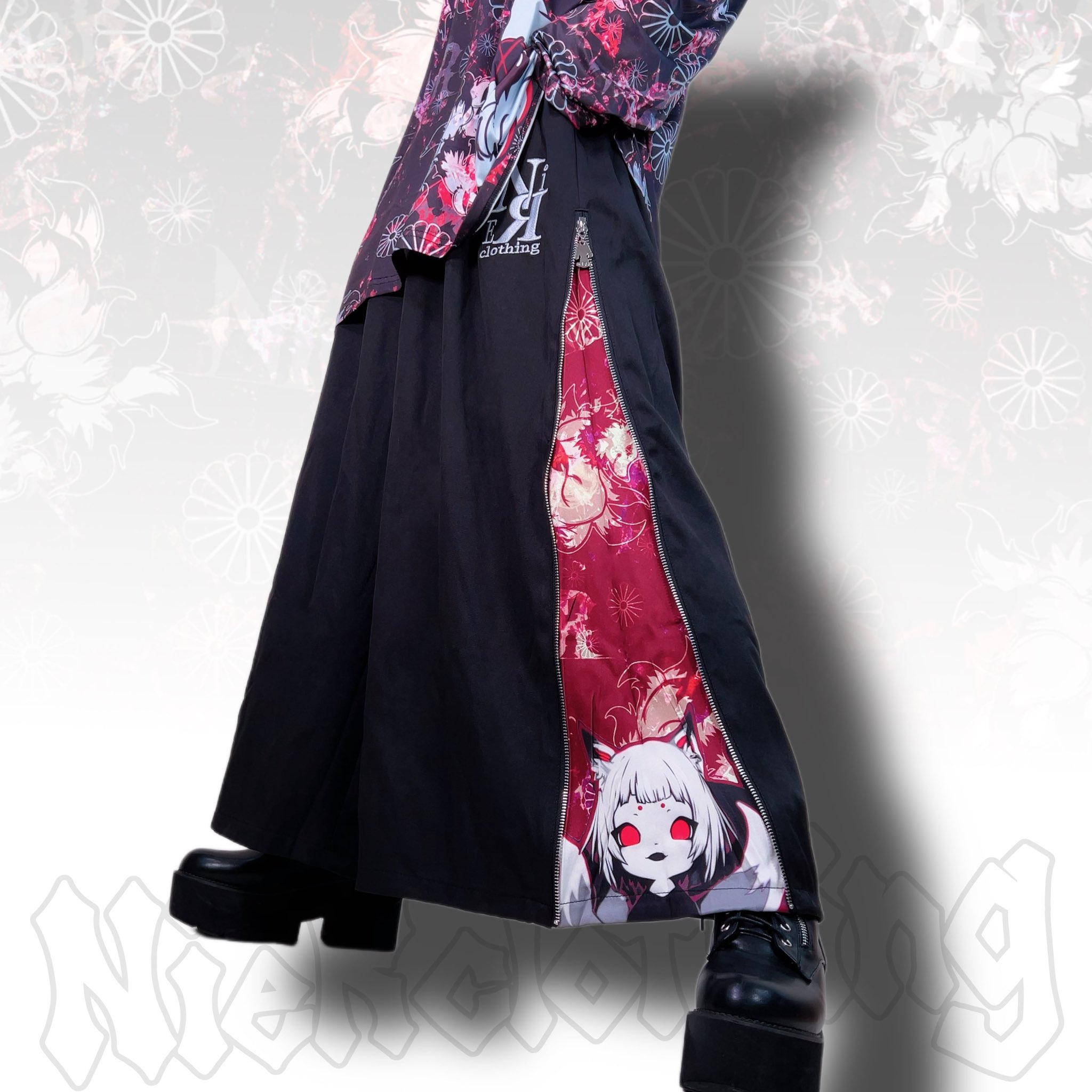 NieR 2WAY SIDE ZIPPER WIDE PANTS【擬人化九尾】 Nier 2WAY SIDE ZIPPER WIDE PANTS【擬人化九尾】 - メルカリ