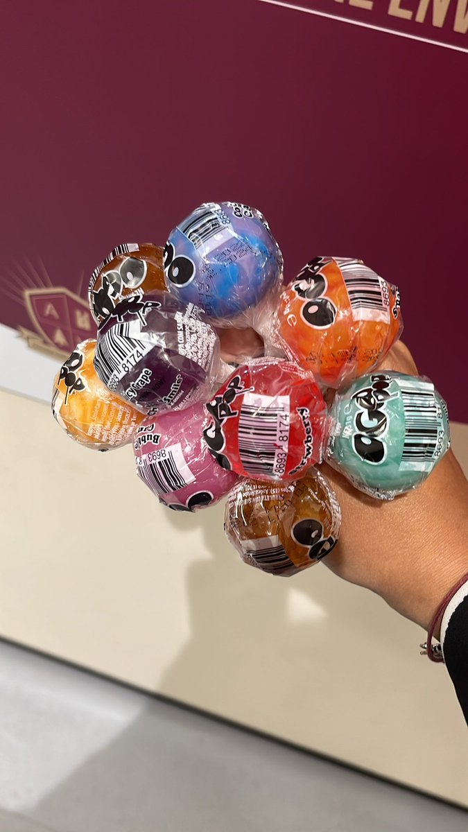 AVPA_Y4's tweet photo. Weโre suckers for how sweet our support staff are @AVPASchool #teachingassistantday https://t.co/4Mnw3UrYRp
