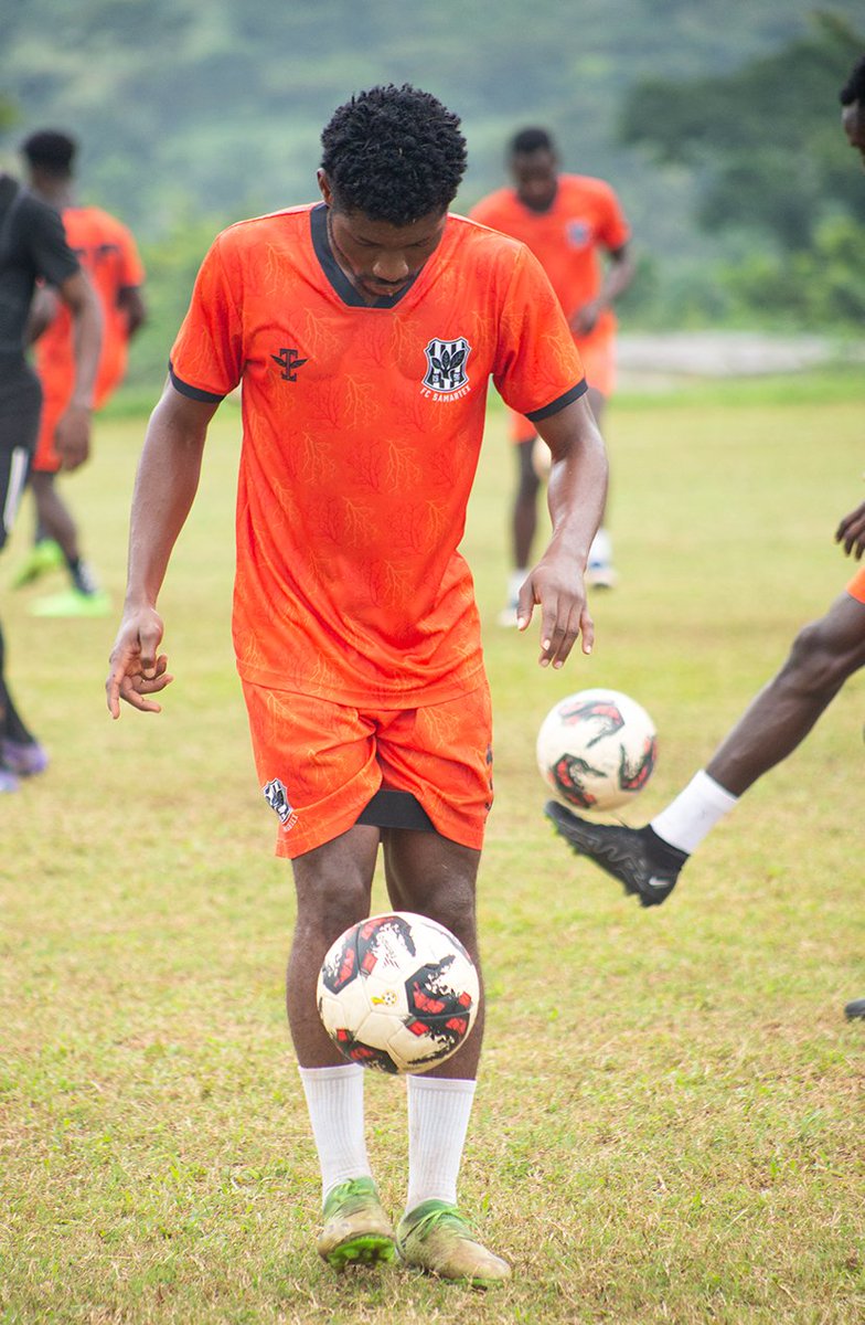 FcSamartex1996's tweet photo. Eyes on the ball
🏃 Ebenezer Acquah
🏃 Gabriel Appiah
🏃 Godwin Abusah
#SaxBechem https://t.co/gIkSJG7wuJ