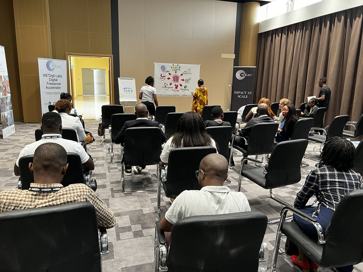 SeanKGriffin's tweet photo. About to launch one of my #Visualthinking Think-A-Torium’s - Building an Innovation Mindset…Adapting to Real-Time Change @ #Lusakaslushd #WEAC https://t.co/1QdcYCLslN