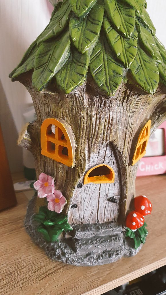 DollsLou's tweet photo. Ground this cute garden gnome house. #minihouse #gardenhouse #gnomehouse #cute https://t.co/zIYPr7WBin