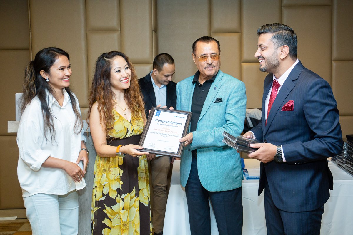 Hahn_Air's tweet photo. Together with our Service Partner in Nepal, President Travel &amp; Tours P. Ltd., our regional VP Bharat Kapoor held a reception at Aloft Hotel Kathmandu. Highlight was the award ceremony where we recognised the top Hahn Air selling Nepalese agencies of the business year 2022. https://t.co/HFat8VA0F3