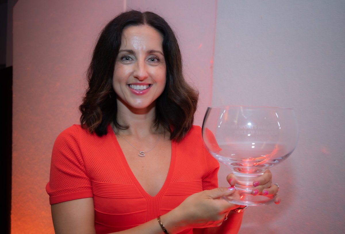 WelshSportsHoF's tweet photo. Inductee #161 - Suzy Drane
She has been at the heart of Welsh Netball teams for almost 2 decades, captaining both Wales &amp; the Celtic Dragons. She won 105 caps, went to 4 Commonwealth Games, two World Cups &amp; became the 3rd player from Welsh Netball to be inducted #WSHoF https://t.co/G78YRfMnBP