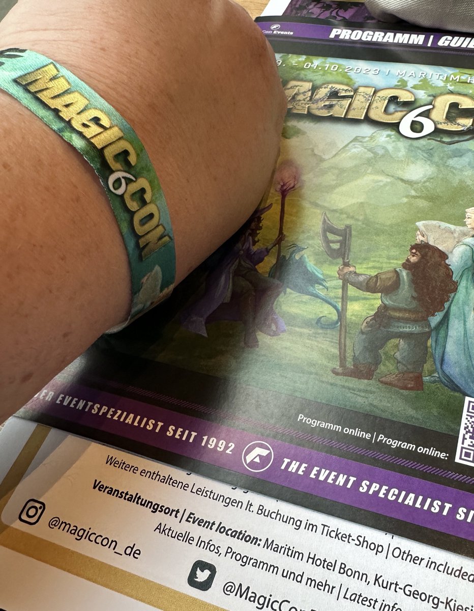 TEstateofmind's tweet photo. Convo overheard riding the elevator down to registration and breakfast:
βGerman person 1-Was ist denn das?π€
German Person 2 -FedCon! Hilfe!π³
Me: -Ja! Hilfeππ₯³β
All registered! Let the fun begin!
#MagicConDe #MagicCon2023 https://t.co/GylX5blXSE