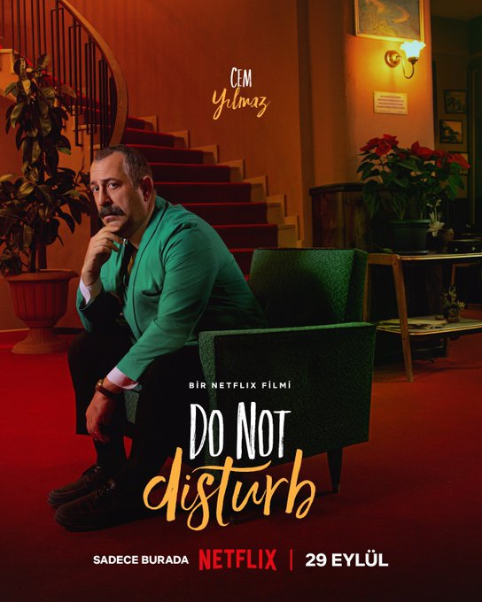 Cem Yılmaz'ın yeni filmi Do Not Disturb Netflix Türkiye kütüphanesine eklendi.