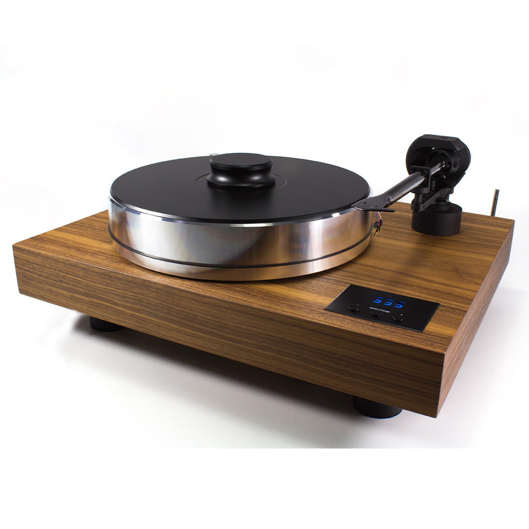 maplatinecom's tweet photo. C'est le retour des #bonnesaffaires, et vous allez être gâtés ! 🎁
Profitez dès maintenant de la platine #vinyle haut de gamme X-Tension 10 Evo de #ProJect en finition Walnut à prix réduit.

N'attendez plus pour découvrir nos offres spéciales 😉
https://t.co/7dwbupm0Wa https://t.co/S6bdl6ofhP