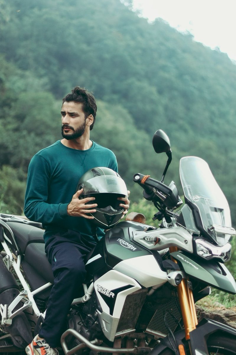 daamintariq's tweet photo. 🏍️ https://t.co/sQereAypFg