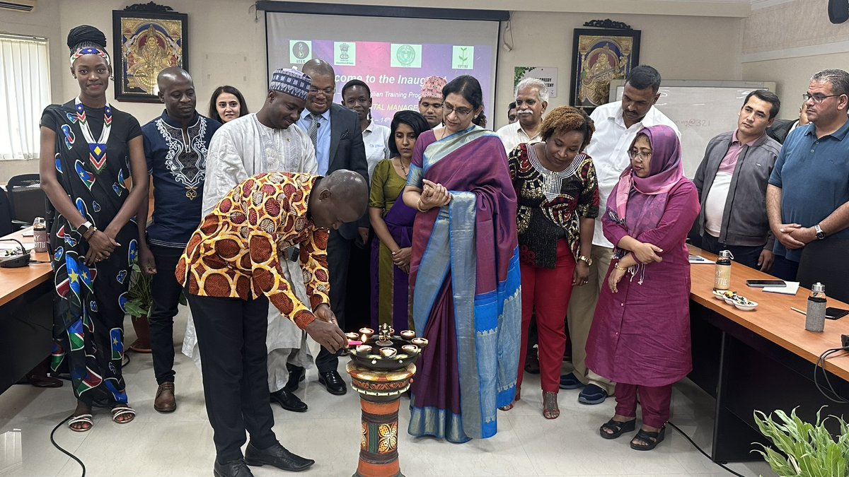 eptriindia's tweet photo. 35 participants from 25 countries are attending the three week international @ITECnetwork programme on Environmental Management. The programme started with lightning of the lamp by Smt. A. Vani Prasad, IAS, Prl. Secretary to Govt of Telangana &amp; DG @eptriindia 
@dpa_mea @JS_ITEC https://t.co/TH6ySAYGMb