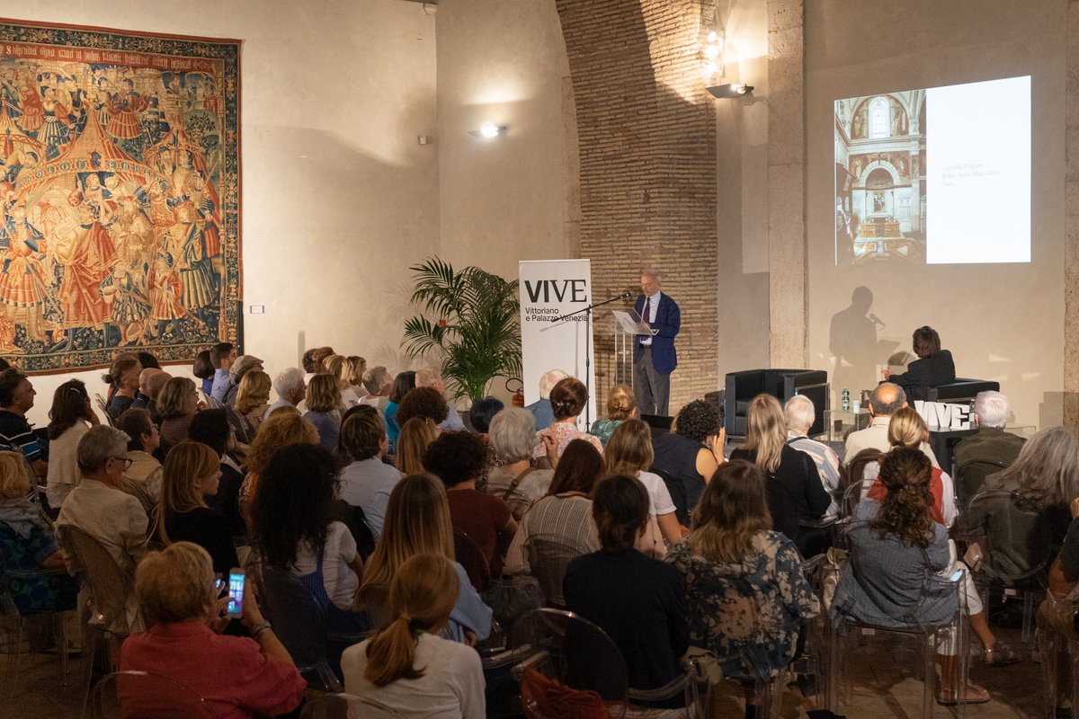 IstitutoViVe's tweet photo. #ACDR/Per il ciclo storia dell’arte, Silvia Ginzburg, @UniRomaTre, insieme al professore Alessandro Angelini, @unisiena, relatore della conferenza "Baldassarre Peruzzi pittore e la decorazione della Cappella Ponzetti di Santa Maria della Pace a Roma”. https://t.co/EgKhNQ284h