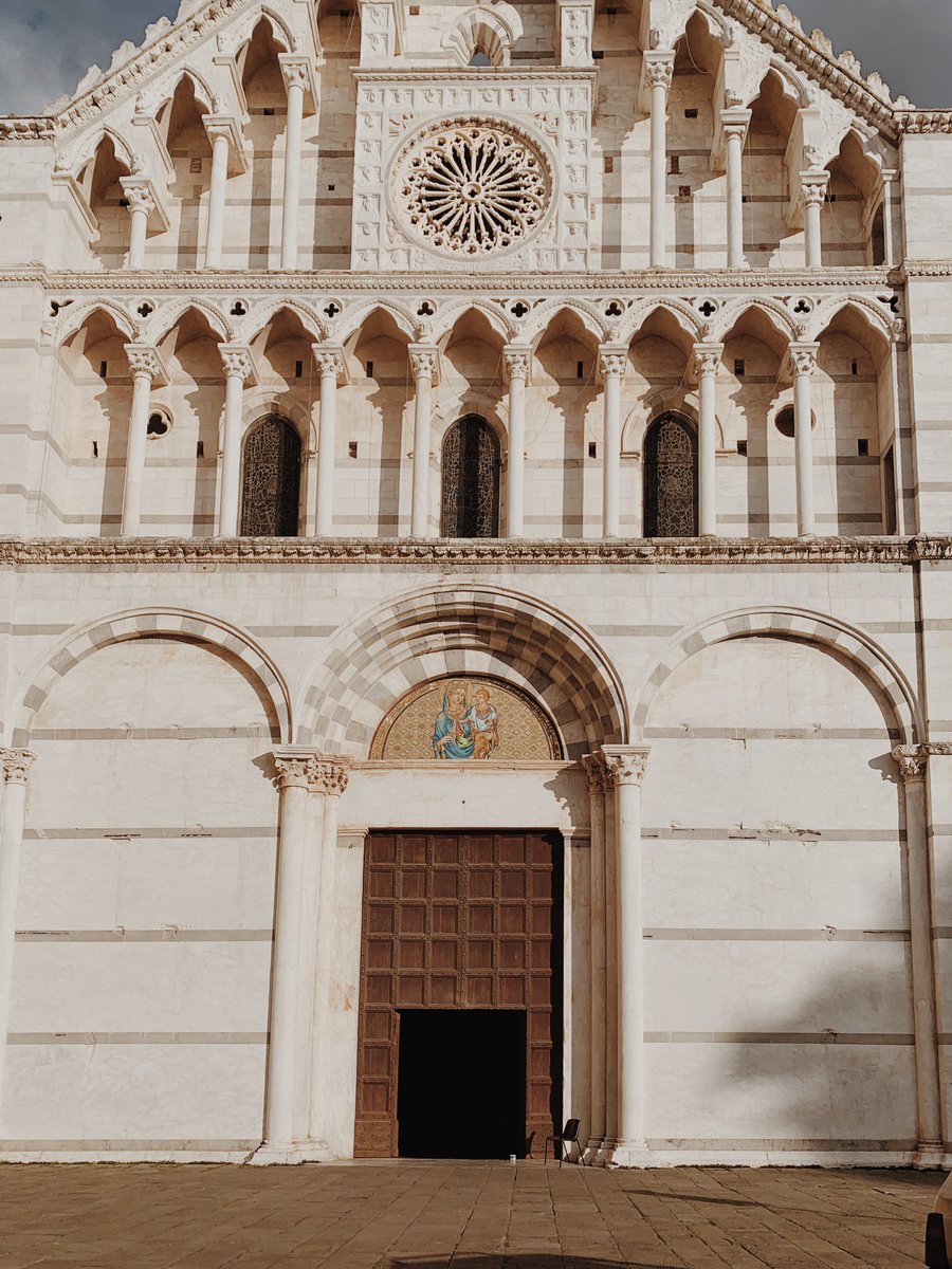 EstherPiz's tweet photo. #Pisa ieri è oggi @PisaTurismo @VisitTuscany https://t.co/E6DfVRHpGM