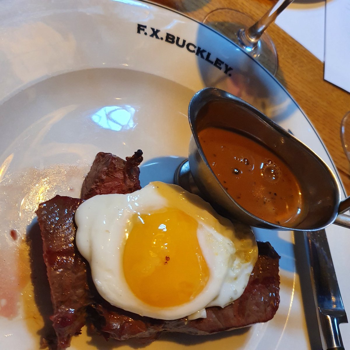 Yew Tree tweet media