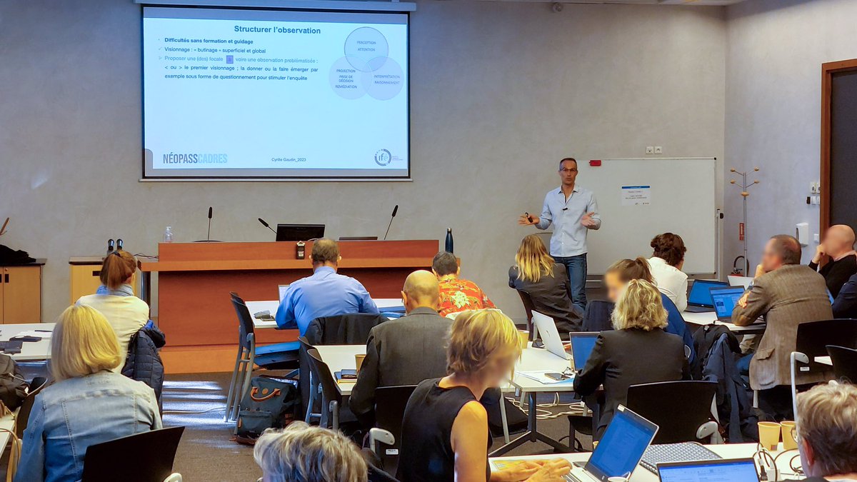 martine_emo's tweet photo. Dans le cadre du projet de recherche et de formation, NéopassCadres, l’Institut Français de l’Éducation propose d’accompagner les acteurs de la formation des métiers de l’encadrement qui souhaiteraient mobiliser l’approche par l’analyse de l’activité des cadres c’était à Lyon. https://t.co/xG7mN27BWQ