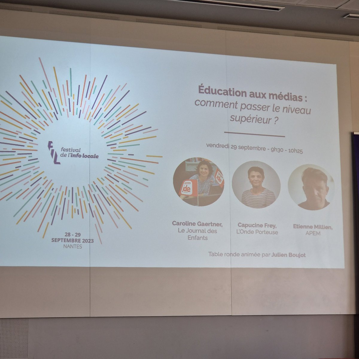 Éducation aux médias tweet media