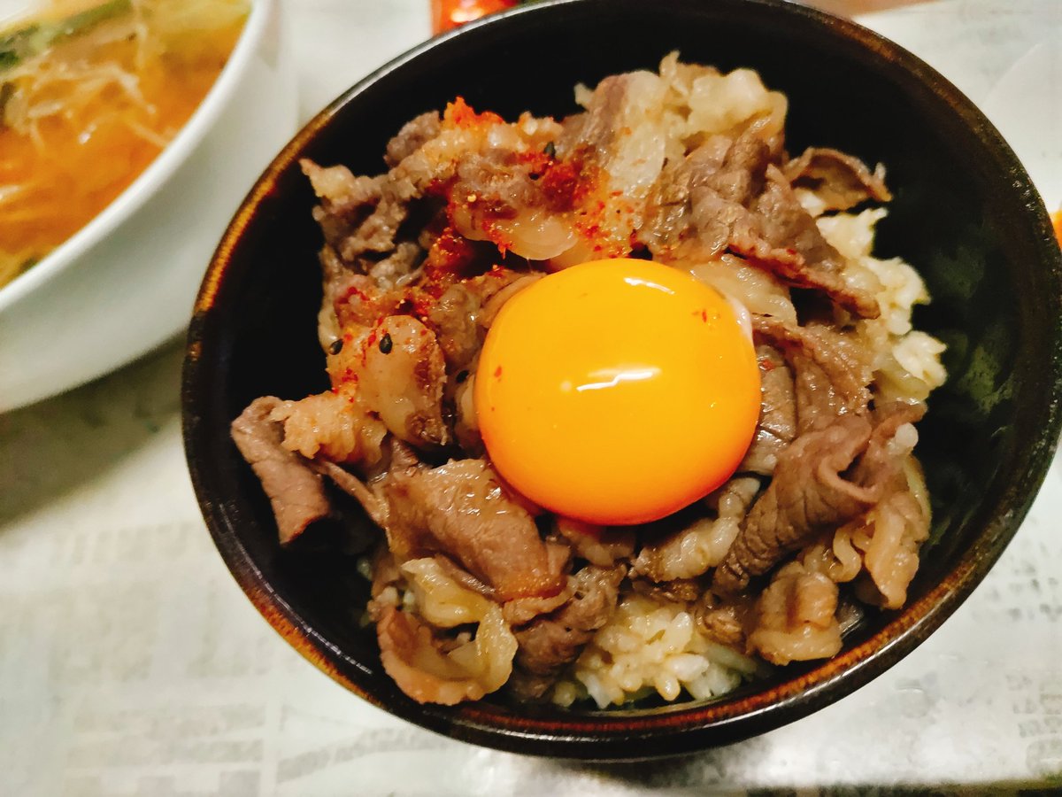 barmix226's tweet photo. 中秋の名月😋
#守谷市 #barmix226 #牛丼 #ダイエット #無添加 https://t.co/G6n23CV3xU