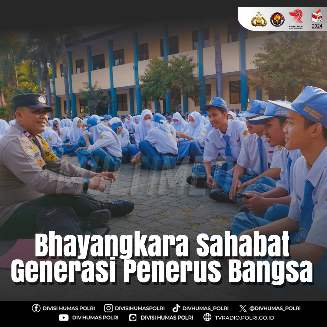 Humaspacet1's tweet photo. Bhayangkara Sahabat Generasi Penerus Bangsa 

Potret personel Polri saat menyampaikan pesan kamtibmas kepada anak sekolah di wilayah Banten. Kegiatan ini dilaksanakan Bentuk Pengabdian Nyata guna mencegah terjadinya tawuran antar pelajar. #BersamaBerbagiKebaikan https://t.co/46n3VYvMB6