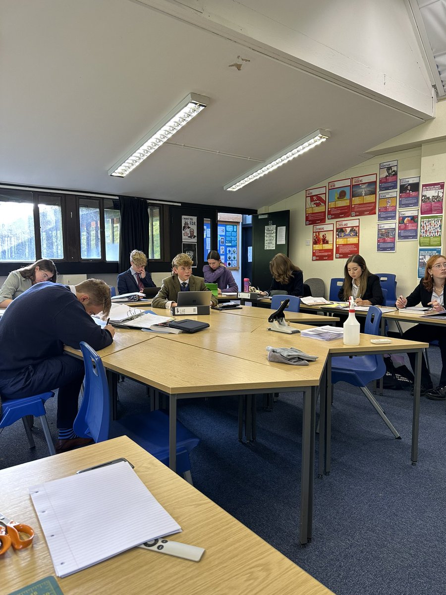 AmpColl_GovPol's tweet photo. And…they’re off! 🗒️✏️✅ https://t.co/hoc09Gfblo
