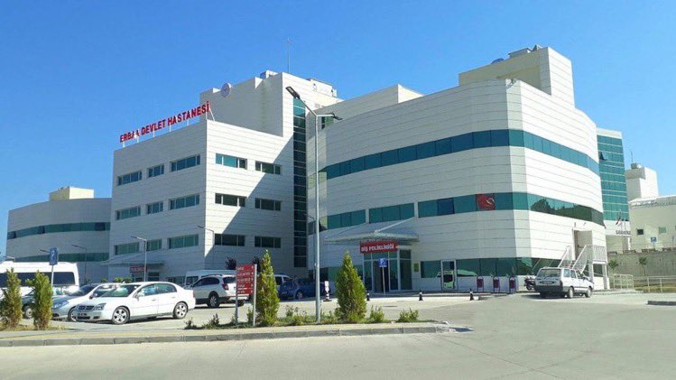 Tokat Erbaa Devlet Hastanesi’nde çalışan 17 hekim arkadaşım istifa edince acil serviste sadece 1 meslektaşım kalmış… (BirGün)

Bina iyi görünüyor ama değil mi?