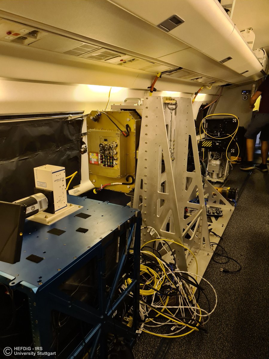 LTB_Laser's tweet photo. We are thrilled and proud that our spectrometer worked well during the observation mission of the HEFDiG group(@UniStuttgartIRS; @Uni_Stuttgart) while the re-entry of the @NASA’s #OSIRISREx capsule
#space #spectroscopy #ToBennuAndBack #Adlershof
More info: https://t.co/cGNsDm1v0O https://t.co/OjSmiFHuJj