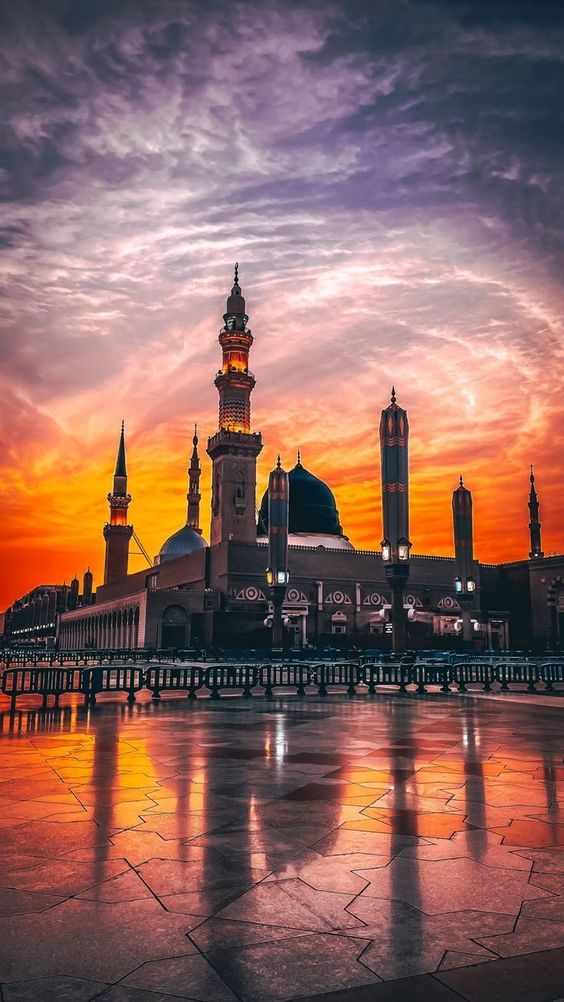 stconsultancy's tweet photo. 🌟 Prophet Muhammad's ﷺ Leadership Lesson 🌟

In 628 CE, Prophet Muhammad's ﷺ Treaty of Hudaybiyyah demonstrated:
✅ Peace over conflict ✅ Ten-year ceasefire for growth ✅ Strategic alliances
A timeless example of leadership and unity! 💪 #ProphetMuhammad ﷺ #Leadership #Unity https://t.co/5xLbYd31U5