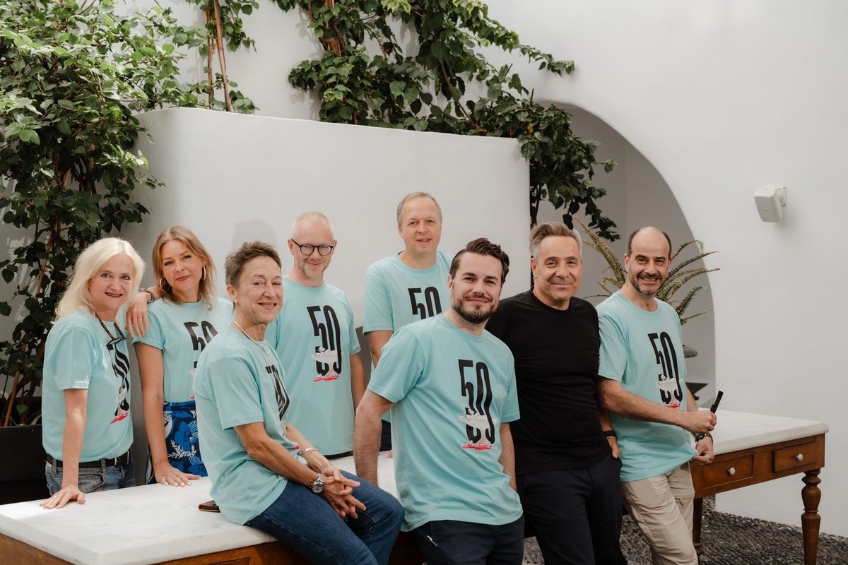bonkowskimw's tweet photo. What an incredible four days in #Santorini judging at 50 Great Greek Wines 🇬🇷

Some of the nicest people in the trade &amp; perfect organisation by Yiannis Karakasis MW and his 💯team

Results out 20 October: there are 💣surprises 

#50ggw #greekwine https://t.co/D5db8EXlVl
