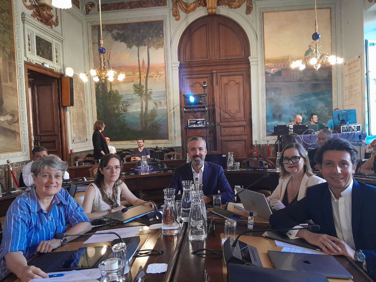 Aujourd'hui, c'est #CMToulouse !

À l'ordre du jour de ce Conseil Municipal de #Toulouse :
👉 Débat d’orientations budgétaire 
👉 Rapport de développement durable
👉Défense du pouvoir de vivre de la jeunesse

Suivez nos débats : métropole.toulouse.fr