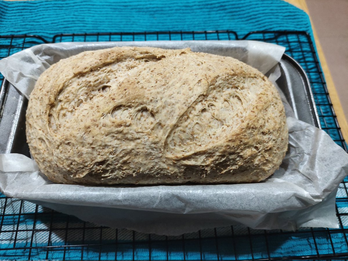 killertilapia's tweet photo. Best looking homemade bread I made so far. https://t.co/AsBu9ZOYCf