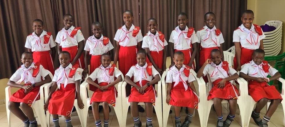 UgandaRedCross's tweet image. #YOUTH - Junior &amp;amp; Senior Youths form a great part of our In and Out of School Red Cross Membership Program.

Dressed in the photo are Junior Members of Gayaza Junior School who are excited to serve the school. 

These are the future Humanitarians.

#Membership #YouthProgram…