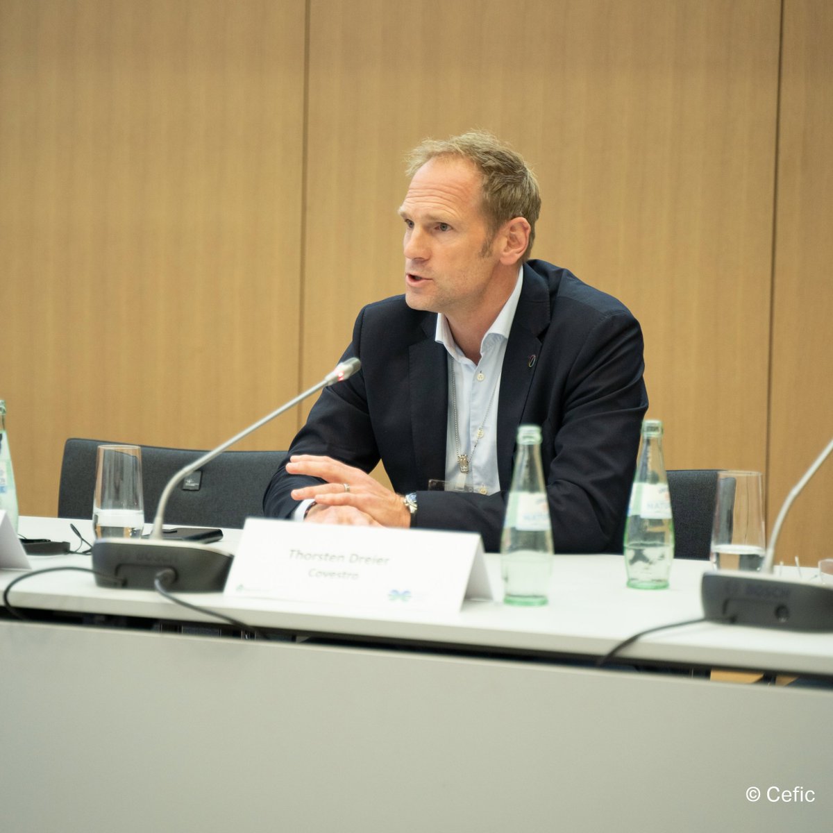 covestro's tweet image. CTO Thorsten Dreier joined the International Conference on Chemicals Management (ICCM5) in Bonn 🇩🇪 yesterday to talk about #innovation as an enabler for #sustainability. ♻ His key message: to realize our #FullyCircular vision #partnerships are crucial. 🤝