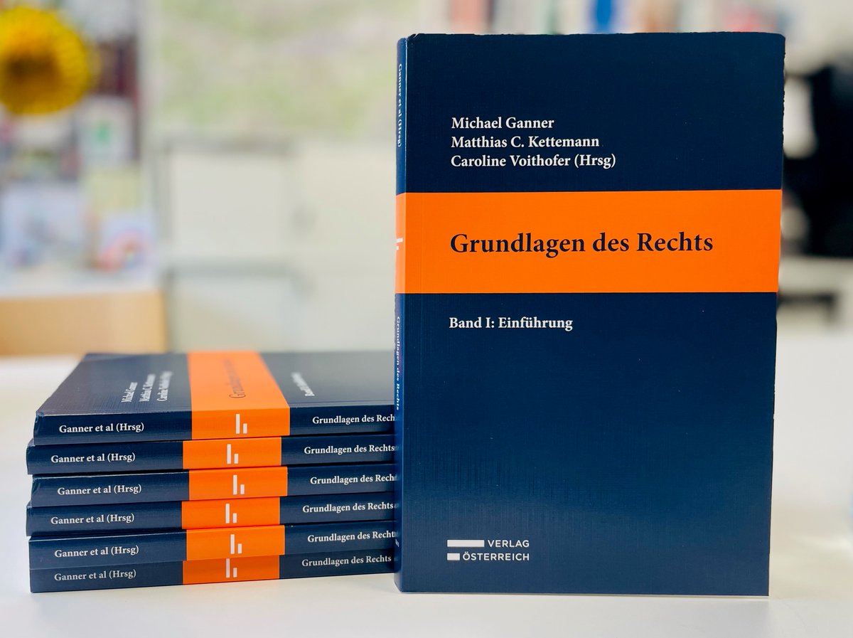 Institut für Theorie und Zukunft des Rechts (UIBK) (@futurelawuibk) on Twitter photo DER Wegbegleiter für den Start ins Jus-Studium ist da! Prägnant, praxisnah und lernorientiert geben Michael Ganner, <a href="/MCKettemann/">Matthias C.Kettemann</a> und Caroline Voithofer eine Einführung in die Methoden, die Philosophie und die Theorien des Rechts. -->verlagoesterreich.at/grundlagen-des… DER Wegbegleiter für den Start ins Jus-Studium ist da! Prägnant, praxisnah und lernorientiert geben Michael Ganner, <a href="/MCKettemann/">Matthias C.Kettemann</a> und Caroline Voithofer eine Einführung in die Methoden, die Philosophie und die Theorien des Rechts. -->verlagoesterreich.at/grundlagen-des…
