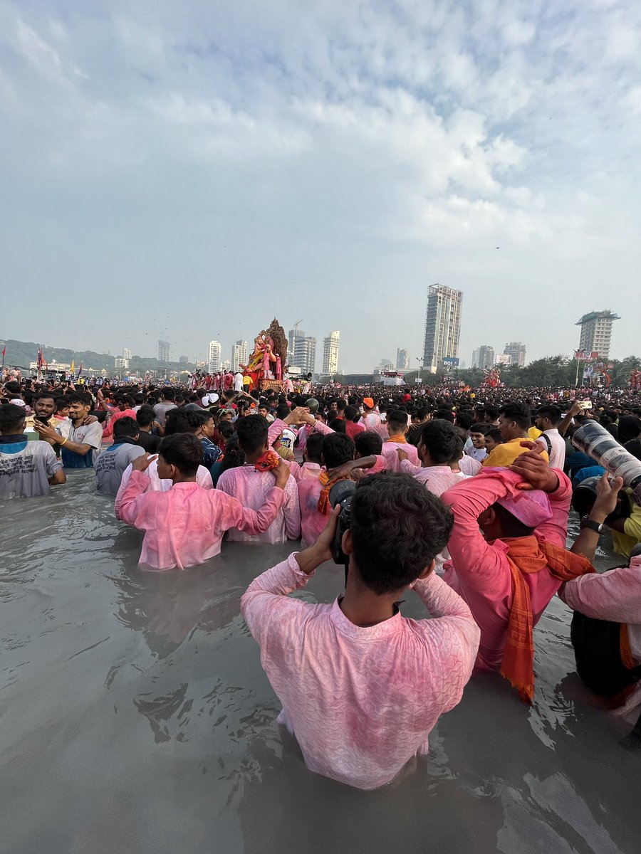 Solopunk45's tweet photo. Bappa ❤️ https://t.co/rIiLuV6UVb