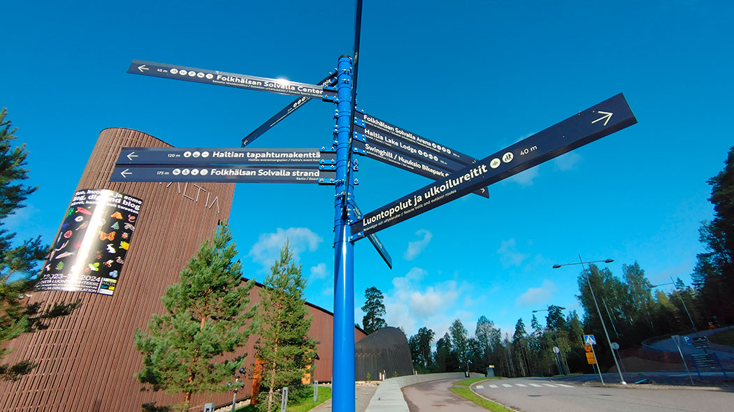 #Nuuksio on avautuu uusi ympyräreitti, noin kuuden kilometrin mittainen Solvalla Rundan - Solvallan kierros. Siihen voi tutustua vaikka ensi viikon lauantaina <a href="/HaltiaSuomi/">Haltia</a> n Retkilauantaissa, jossa on monipuolisesti retkeilyohjelmaa 🥾

📷: Jonna Saari

luontoon.fi/-/haltian-port…