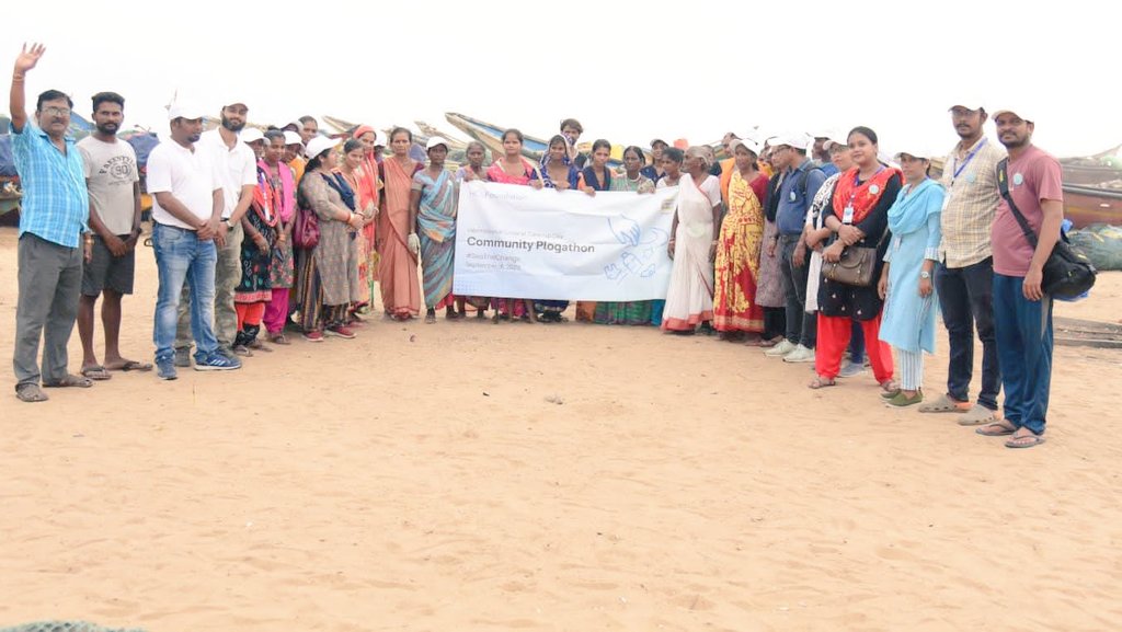 SpandanOdisha's tweet photo. #InternationalCoastalCleanupDay’2023 is observed on 16th Sept’ in Penthakota sea beach under the theme“#SeatheChange”by Spandan in collaboration of Women Federation BoB, @Puri_Official and @HCL_Foundation, #CommunityPlogathon @ForestDeptt https://t.co/00TxKYWPqO
