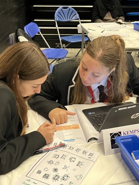 KABusCompFin's tweet photo. Super proud of our Year 10 @KAKempston Business students representing the School in the @ChilternLT Dragons Den Competition @leamanorschool this week. Coming in 2nd place overall with a really excellent Business Plan! https://t.co/piMkIUaMnv