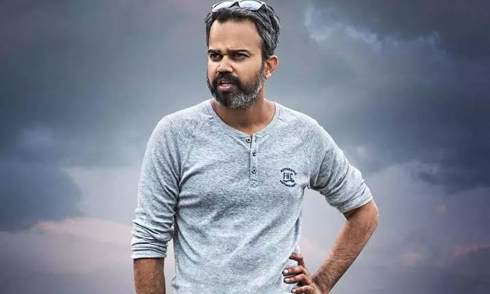 007Hasmi's tweet photo. Which director do you like?

#PrashanthNeel          #RajkumarHirani
Retweet 🔄                                         Like ❤

#Salaar                                                #Dunki https://t.co/x0J6mVJUDv