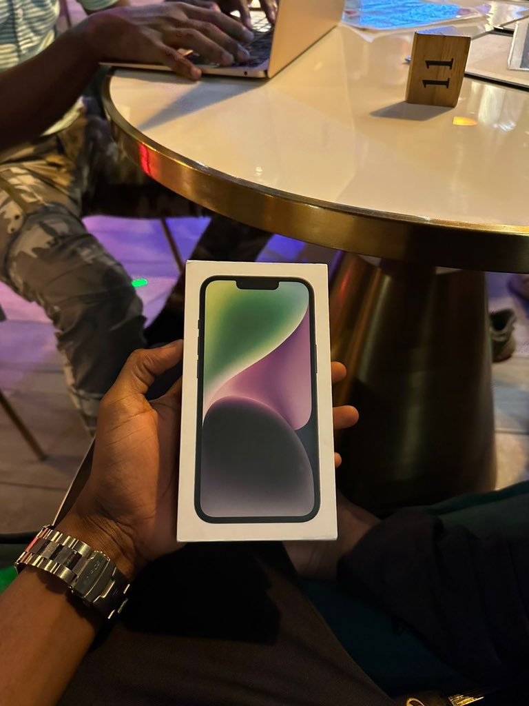 MuvTechGh's tweet photo. New and sealed iPhone 14 128gb 
Esim factory unlocked 
8400ghc only, 
Midnight color
0552528688 https://t.co/sjUpceJe7Q