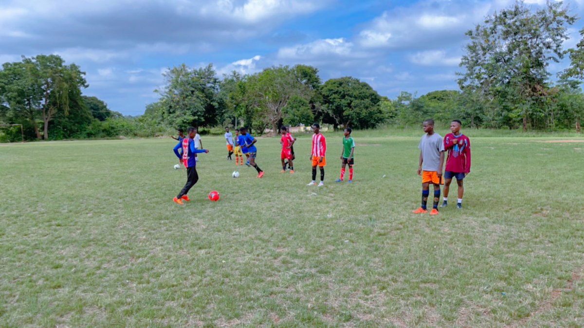 Nukunu_fc's tweet photo. Nukunu Sports Academy is back in action as we commence our training sessions for the season.
We’re thrilled to announce an upcoming friendly match this Sunday, where our talented players will put their training and teamwork to test.
Stay tuned for updates!
#nukunusportsacademy https://t.co/lnJFec7p8R