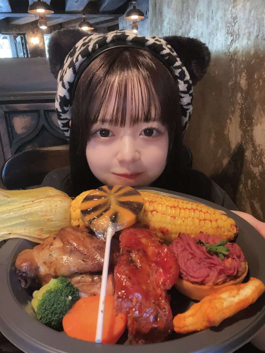 ten_encore's tweet photo. たくさん食べたのサ https://t.co/0XZfPT0hIB