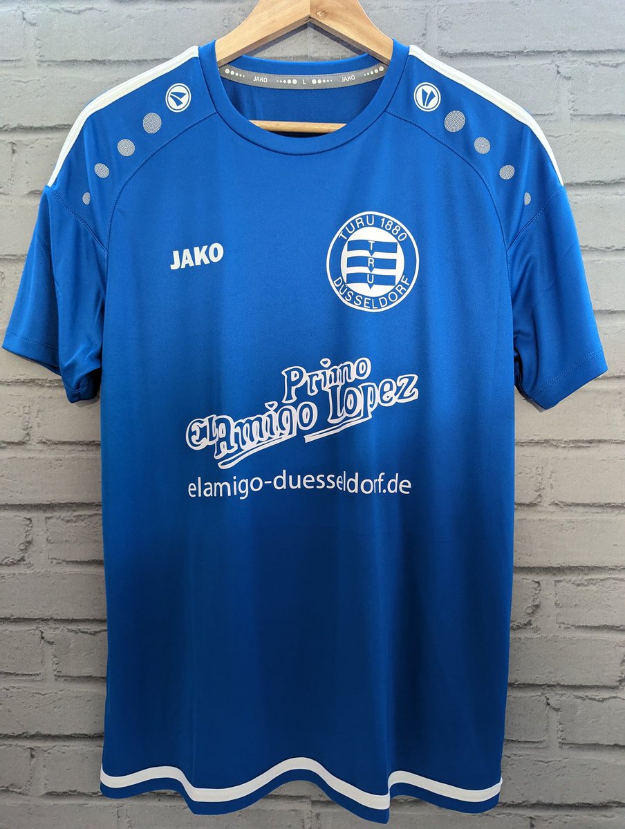 We've only ever done a few One Club boxes before. This TuRu Dusseldorf batch with a great sponsor was extremely popular! 🕵️