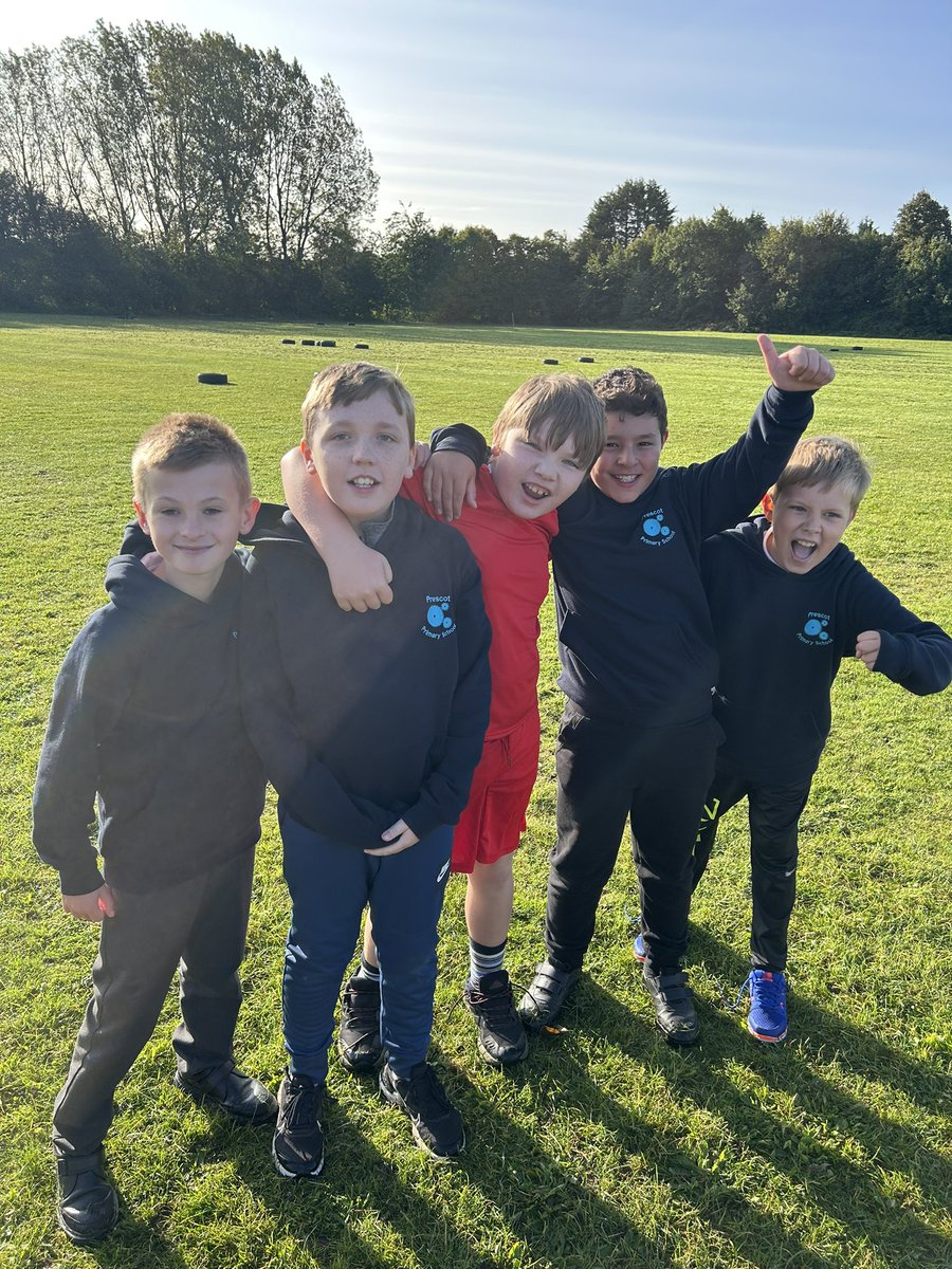 PCPKangaroos's tweet photo. We love having PE in the morning! What a great way to start our day #pcpPE 🏃‍♀️ 🏃‍♂️ #Article29 #AimsOfEducation #pcprightsrespectingschool https://t.co/c3oFKOo26D