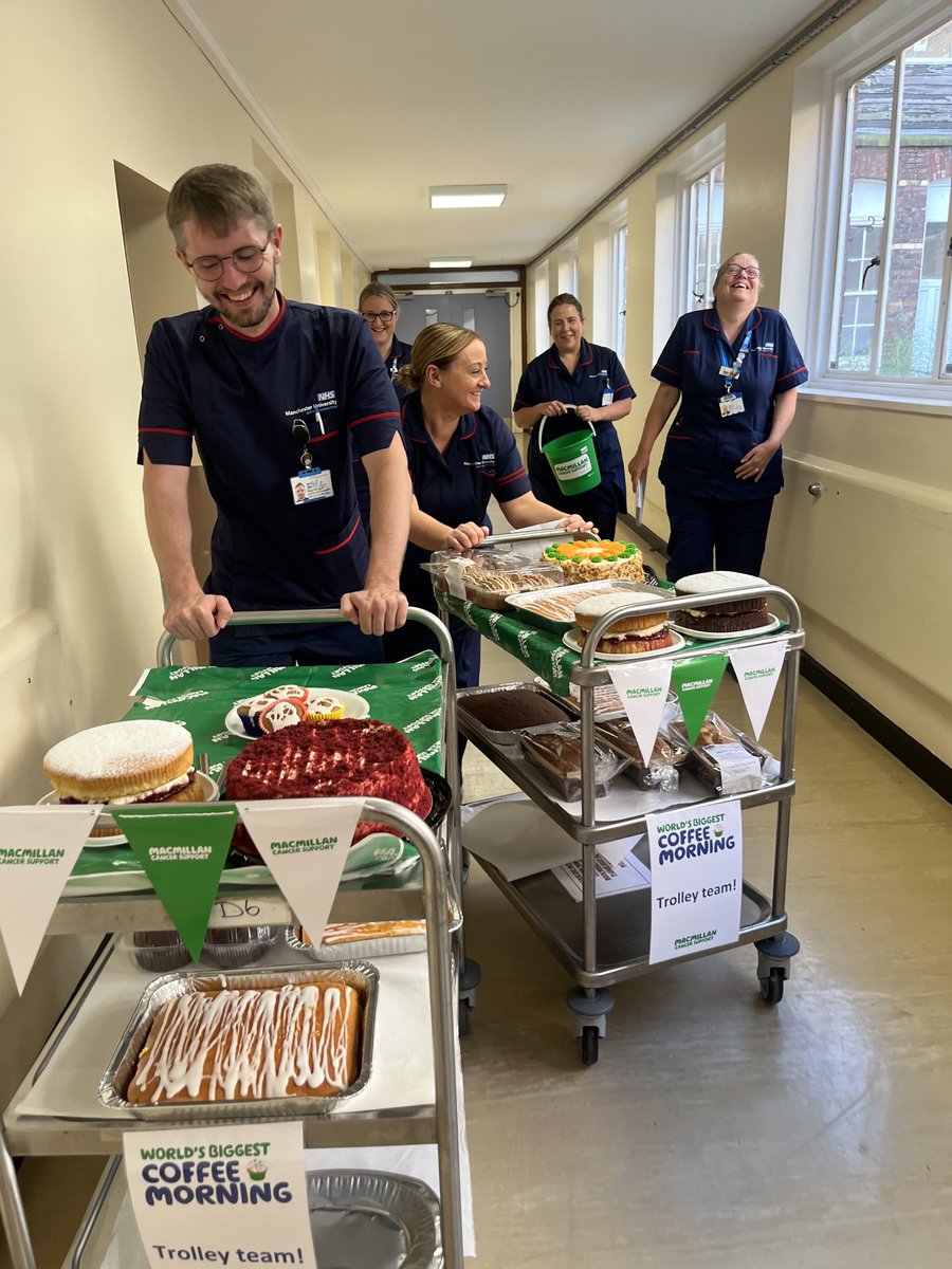 #teamsurgery action shot 💛💚⁦<a href="/macmillancancer/">Macmillan Cancer Support</a>⁩ #cakesareonthemove